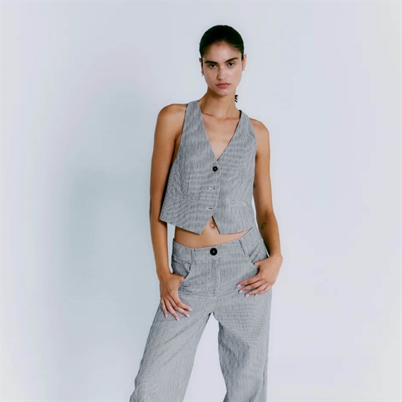 Copenhagen Muse CMEMILY Vest, Bright White W. Black